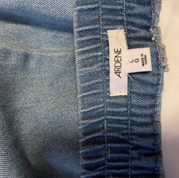 Jeans - Picture 3 of 3